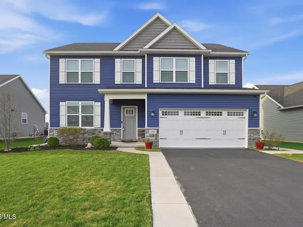 194 Valley Hall Dr, Perrysburg, OH 43551