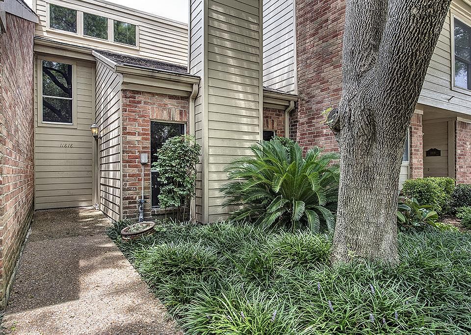 1st image of 11818 Barryknoll Ln #61