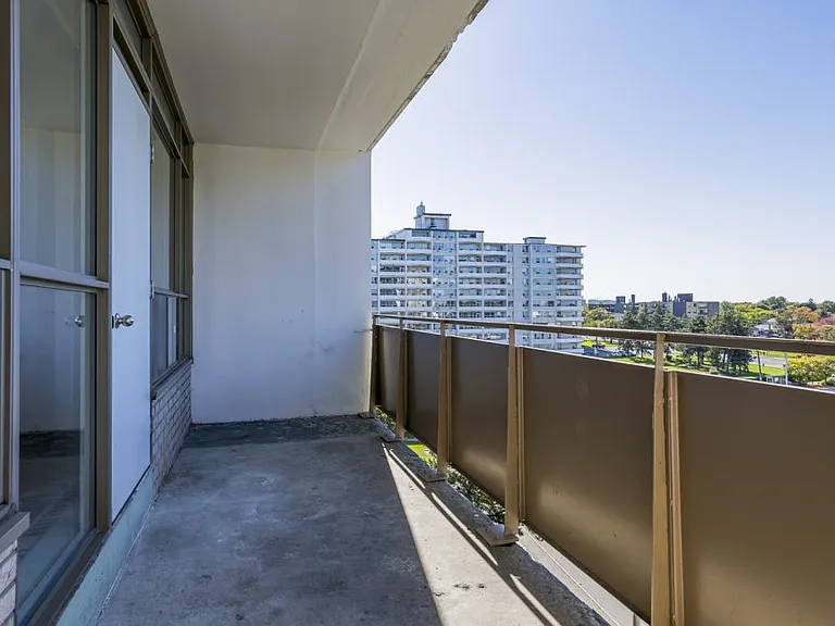 1 Canyon Ave — Photo 16