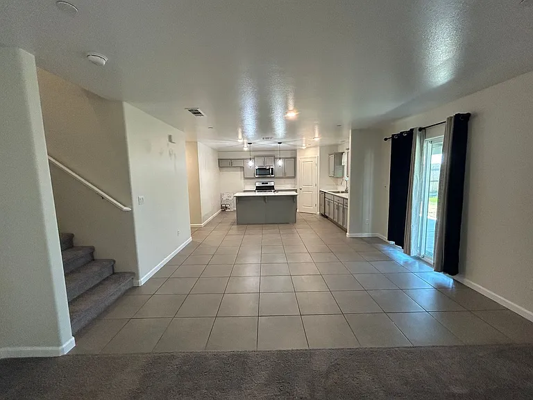 2249 Hough Ave — Photo 10