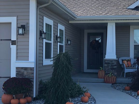 Front entrance 