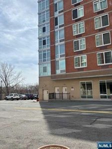 600 12th St APT 206, Palisades Park, NJ, 07650
