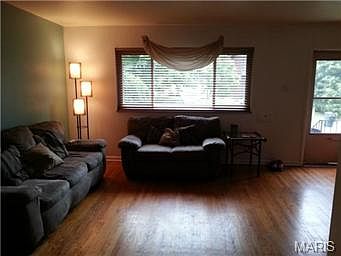4th image of 1020 Grandview Pl