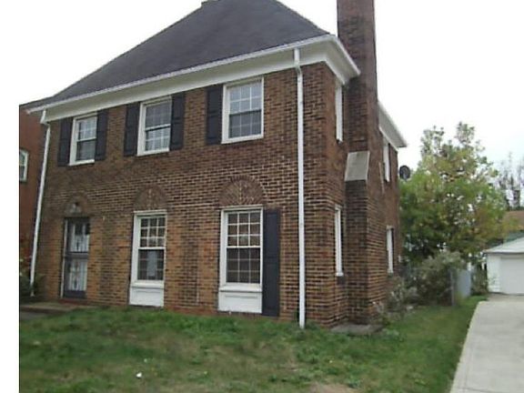 3rd image of 16604 Throckley Ave