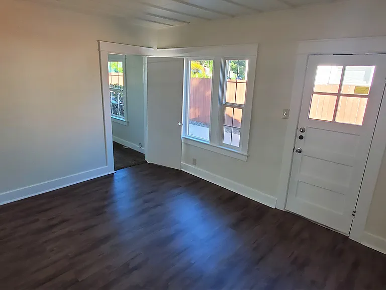 6841 Mohawk St — Photo 10