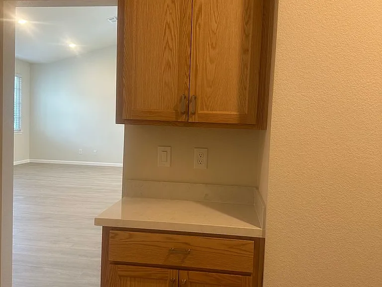 660 Fox Pointe Rd — Photo 6
