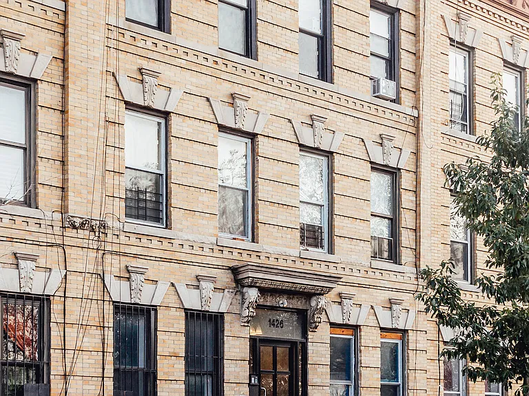 1426 Putnam Ave #1B — Photo 5