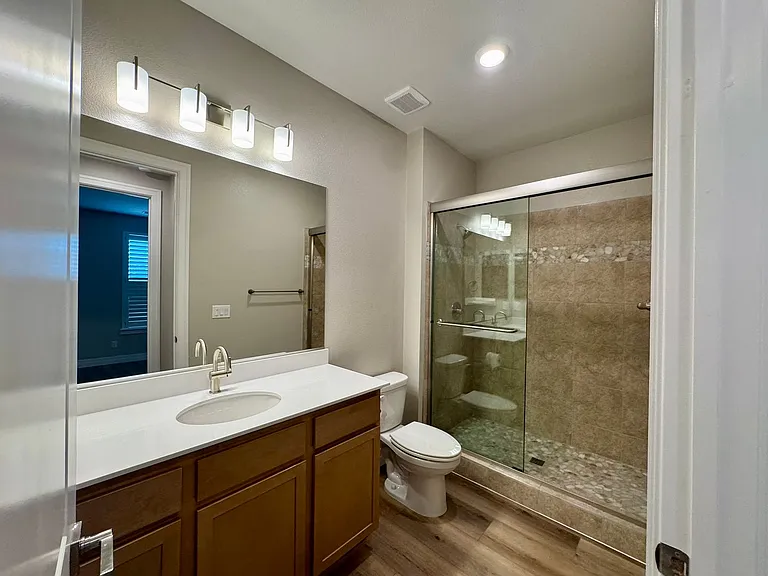 406 Heirloom St — Photo 10