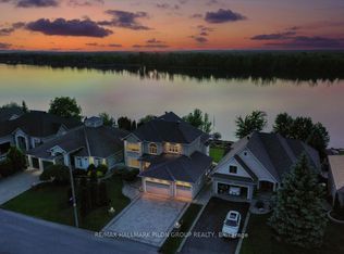 6373 Radisson Way, Ottawa, ON K1C2Z9