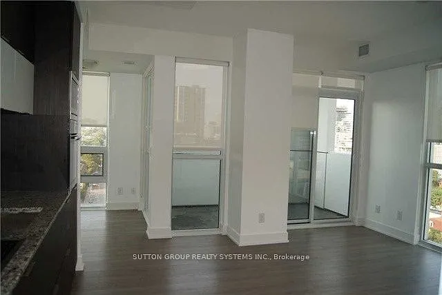 318 Richmond St W #1103 — Photo 2