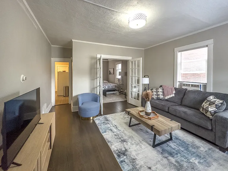 913 Forest Ave — Photo 14