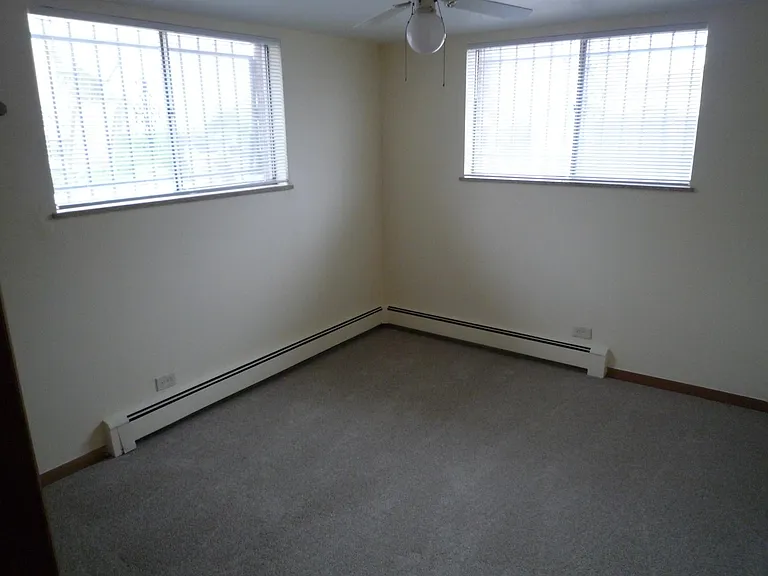 1142 N Fillmore St — Photo 10