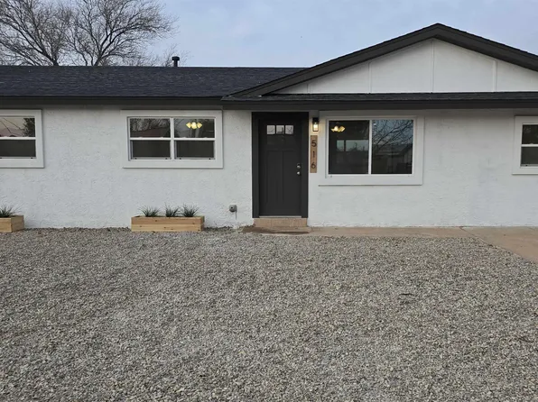 516 W 20th St, Clovis, NM 88101