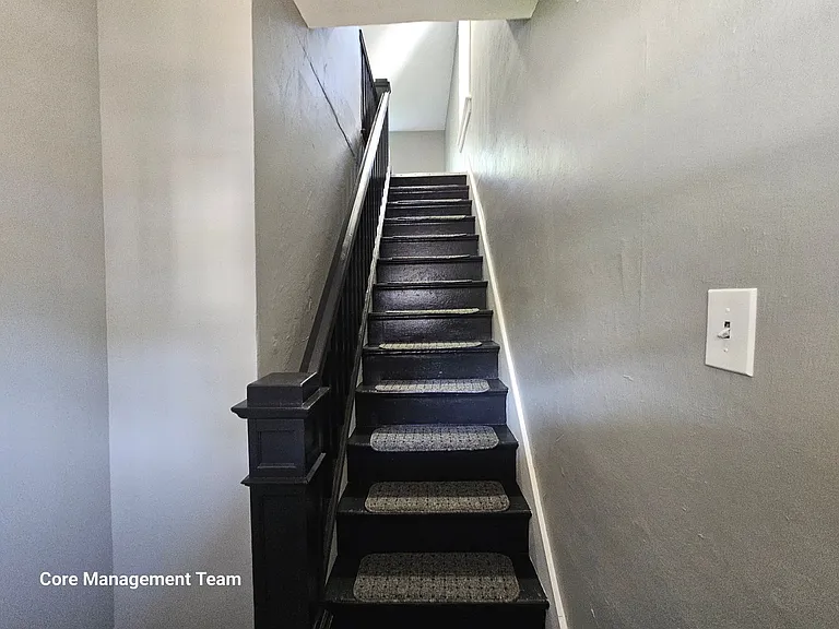 23 Lacona St #2 — Photo 8