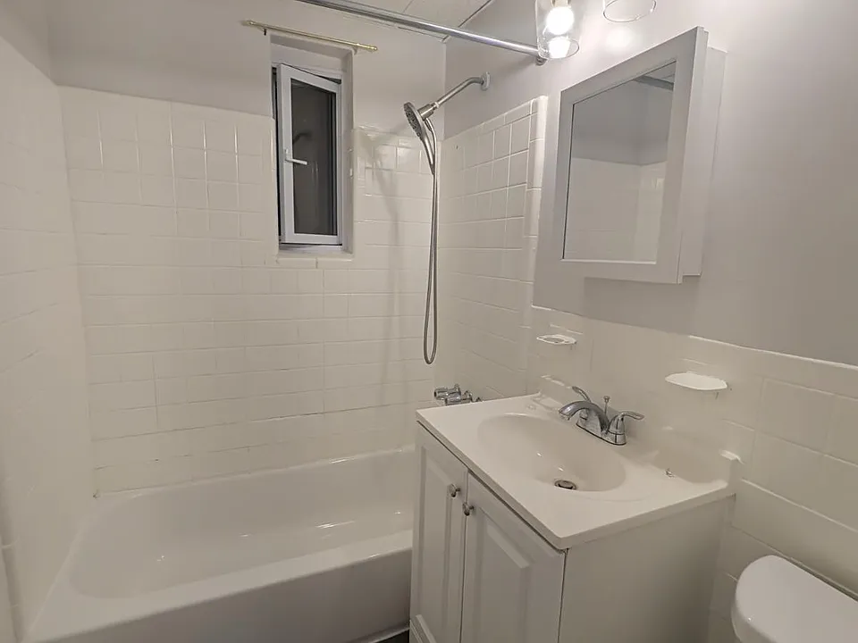 450 Lincoln Ave #10