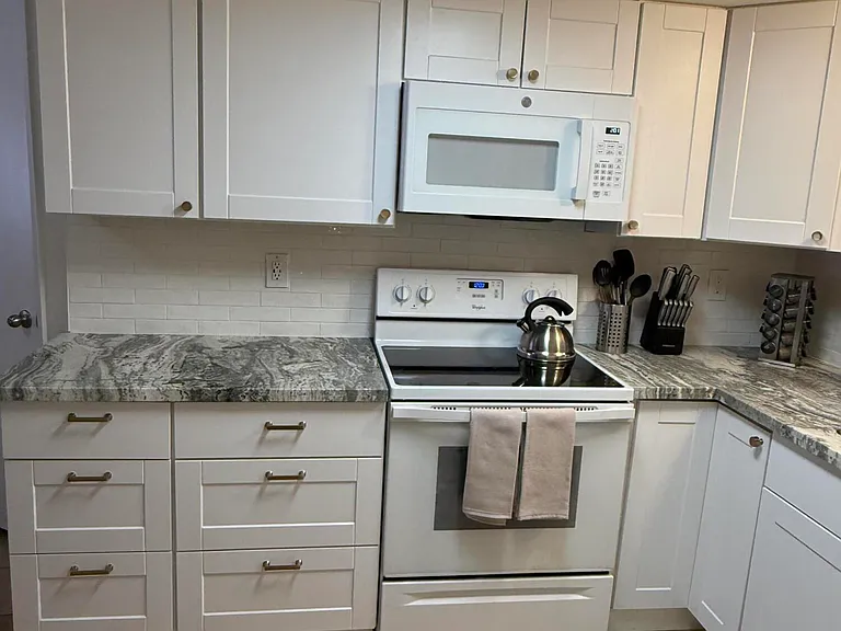 540 S West Rd #24 — Photo 2