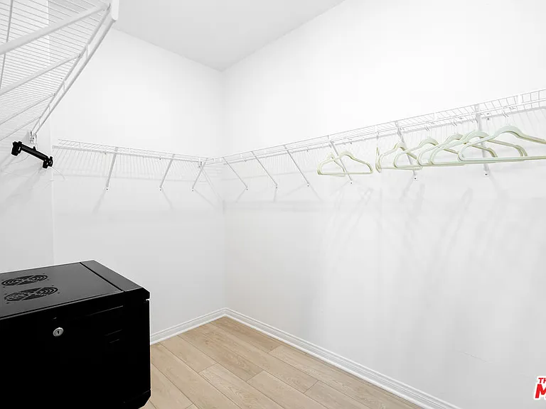 768 Daniel Freeman Cir — Photo 11