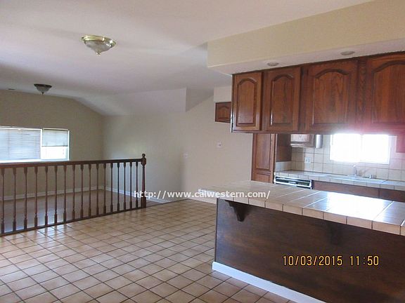 3rd image of 2 Birch Ln