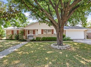 815 S Avenue O, Clifton, TX 76634