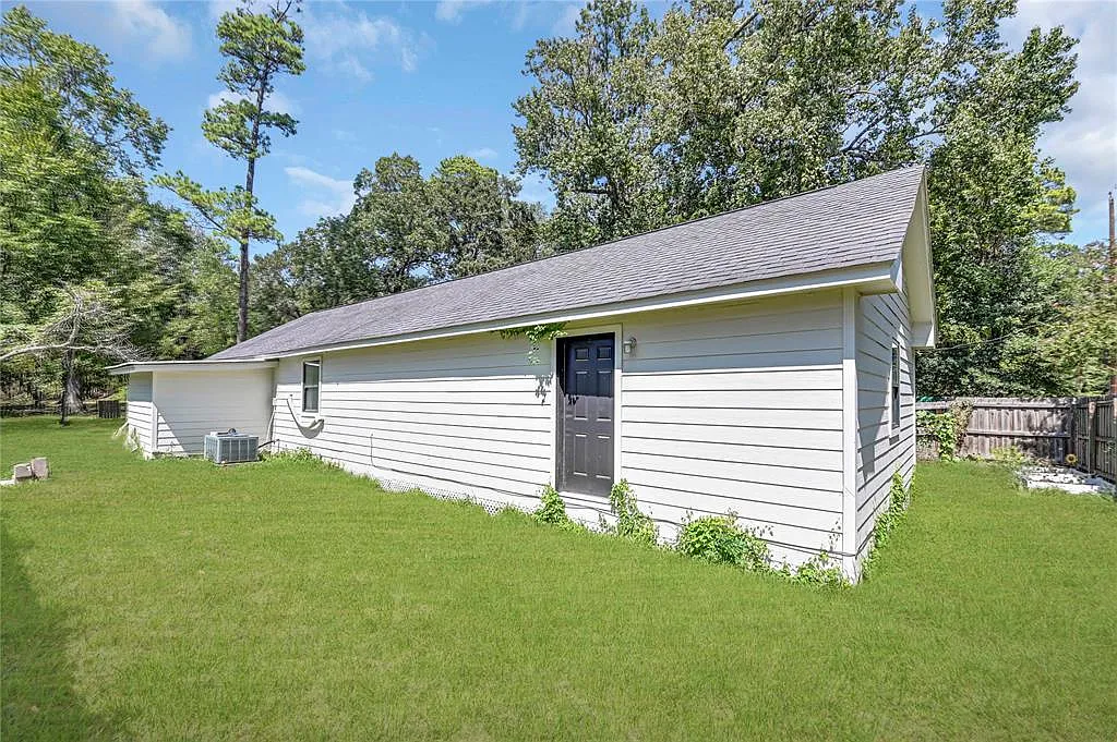 2 bed, 1100 sqft, $1,695 — Photo 4