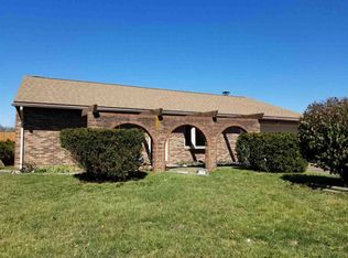 4100 Saddlebrooke Ln, Evansville, IN 47715