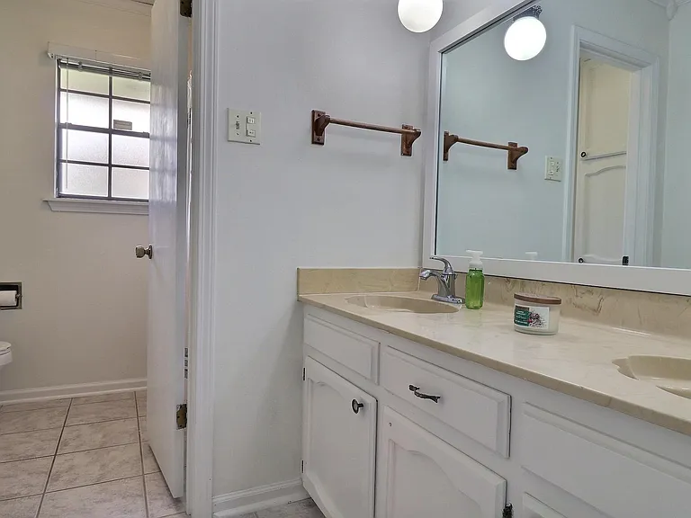 17628 Chadsford Ave — Photo 11