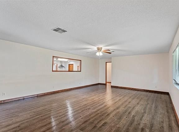 2nd image of 6441 Aaron Dr