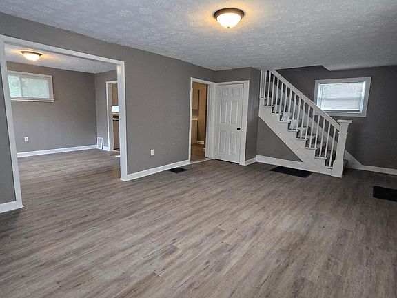 5th image of 28 Cameron Ave