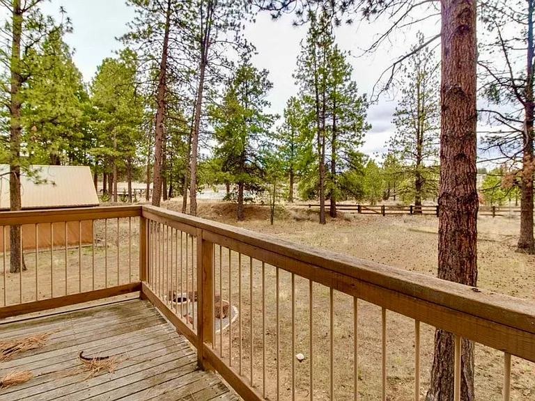 15821 Kittyhawk Ln — Photo 17