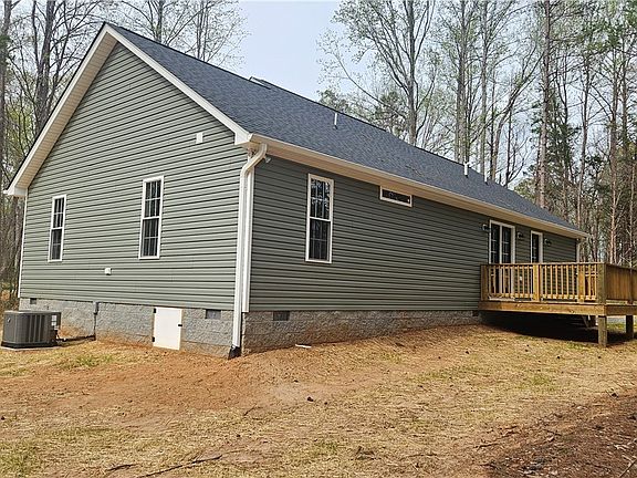 5th image of 8361 S Amelia Ave