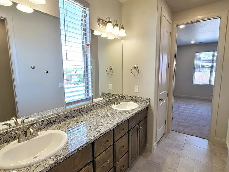 794 N Via Modelo Cir — Photo 20
