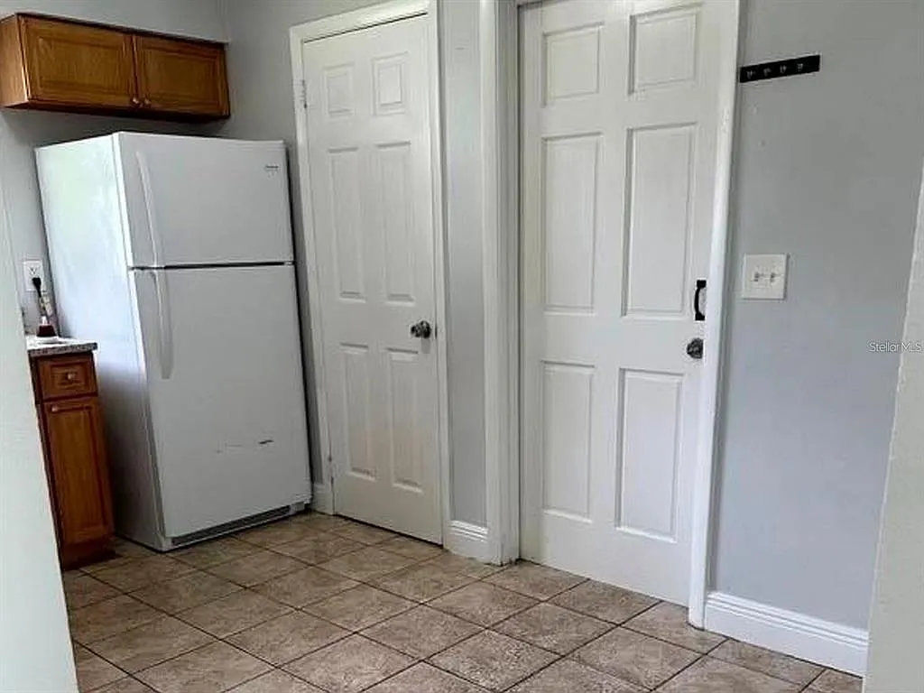 2 bed, 1.0 bath, 676 sqft, $1,347 — Photo 2