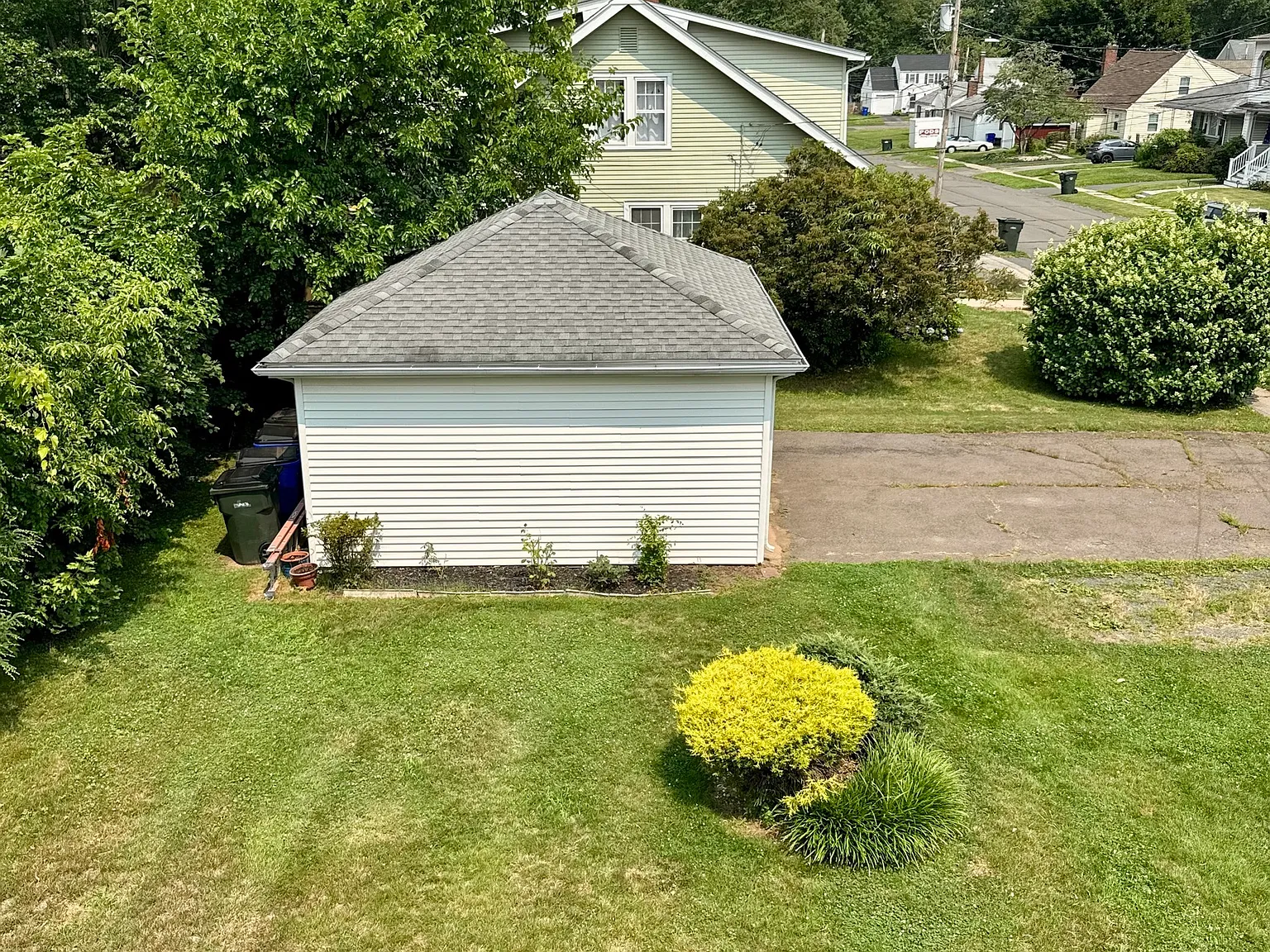2 bed, 1.0 bath, 1300 sqft, $2,500 — Photo 3