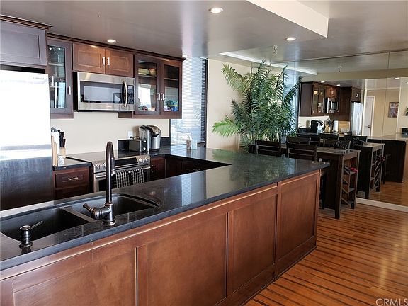 4th image of 2601 E Ocean Blvd Unit 411