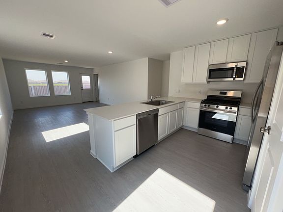 5th image of 28939 Great Canyon Dr