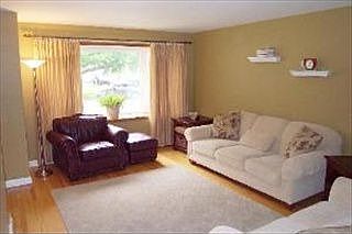 1st image of 3103 W 98th Pl
