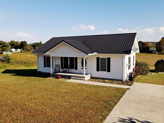 3rd image of 275 Rain Lily Dr