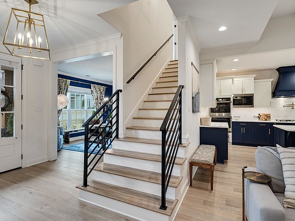 3rd image of 12602 Tiempo Ln