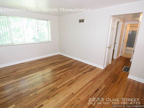 4th image of 2233 Olive St APT A