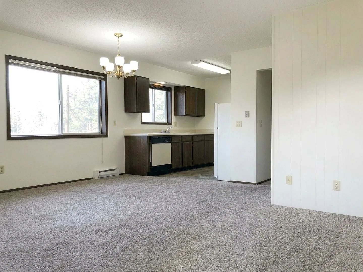 Pinecrest Terrace — Photo 3