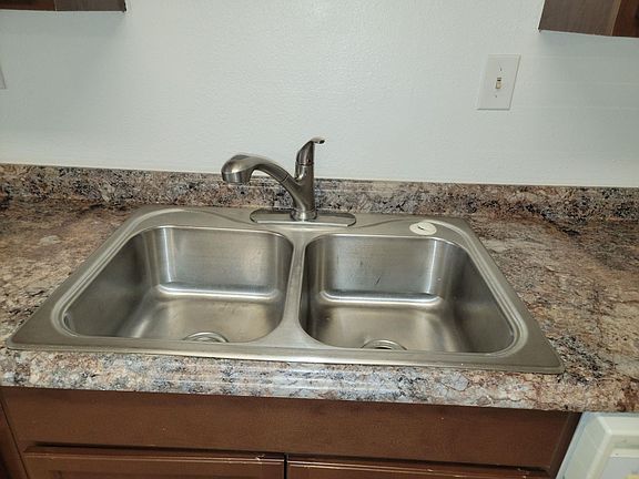 4th image of 1003 Misty Meadow Ct