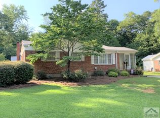 240 Pine Needle Rd, Athens, GA 30606