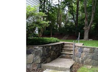 676 Monroe Tpke, Monroe, CT 06468