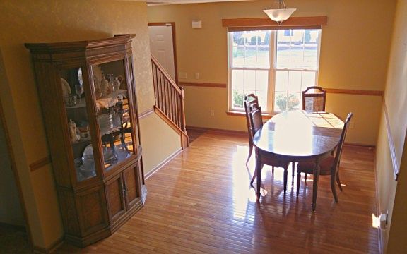 4th image of 1131 Glencove Commons Dr