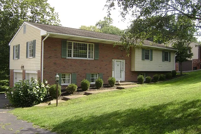 14 Applewood Dr photo 1