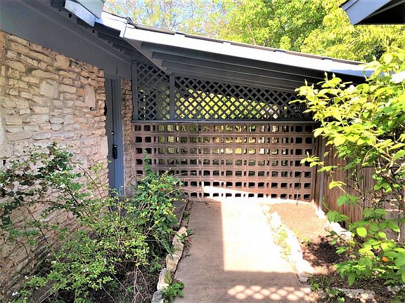 2nd image of 8102B Exmoor Dr