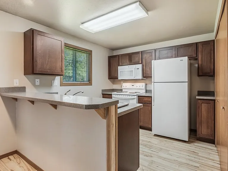117 E 14th Ave #4 — Photo 9