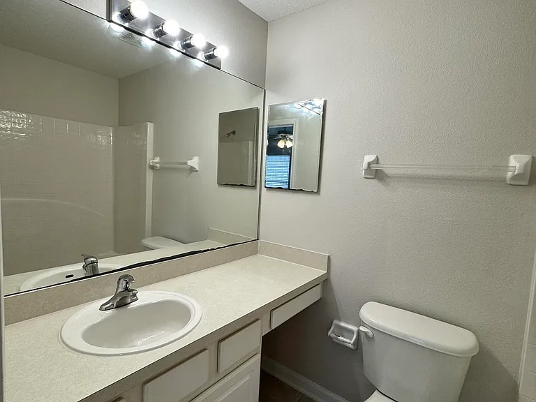 8428 Thornbush Ct — Photo 18
