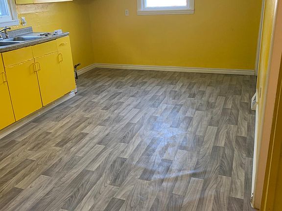 3rd image of 1070 E Lovejoy St #1