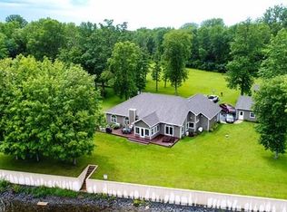 69 Lakeshore Dr, Plattsburgh, NY 12901